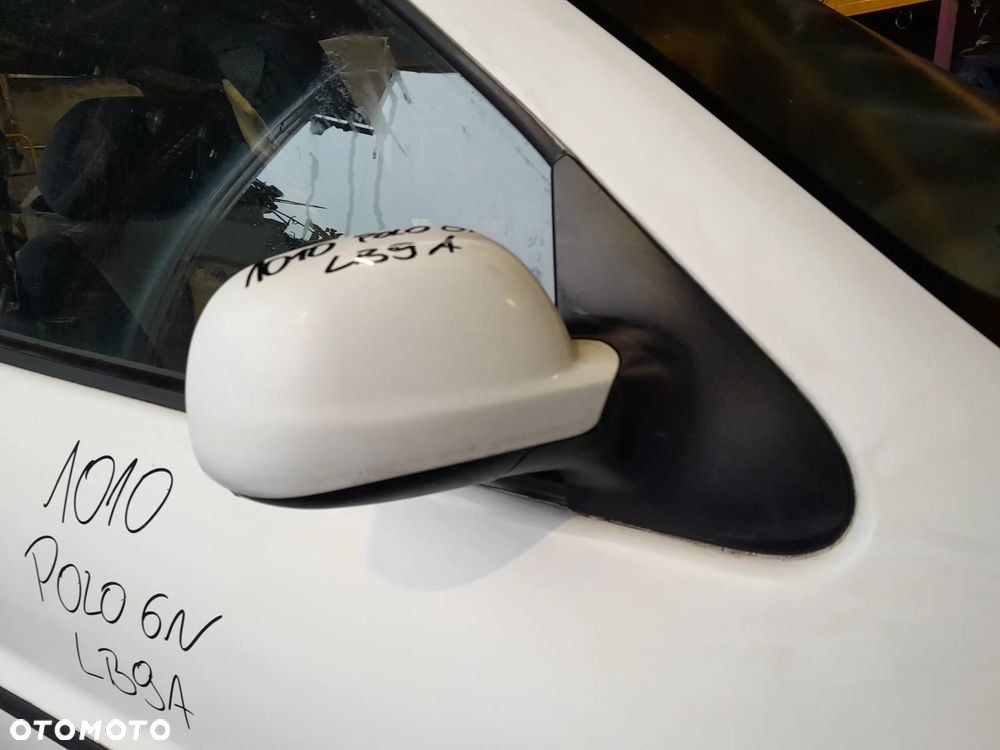VW POLO 6N LUSTERKO PRAWE PRZEDNIE PRAWY PRZÓD KOLOR: LB9A - 1