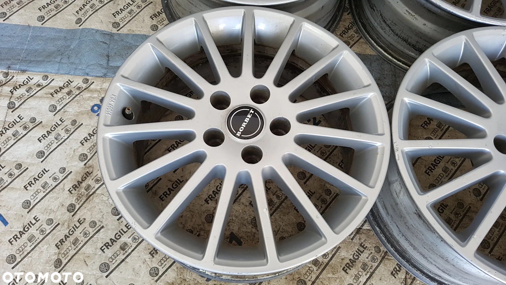 ALU FELGI FORD C-MAX KUGA  FOCUS MONDEO 7JX16  5X108 ET40 - 8