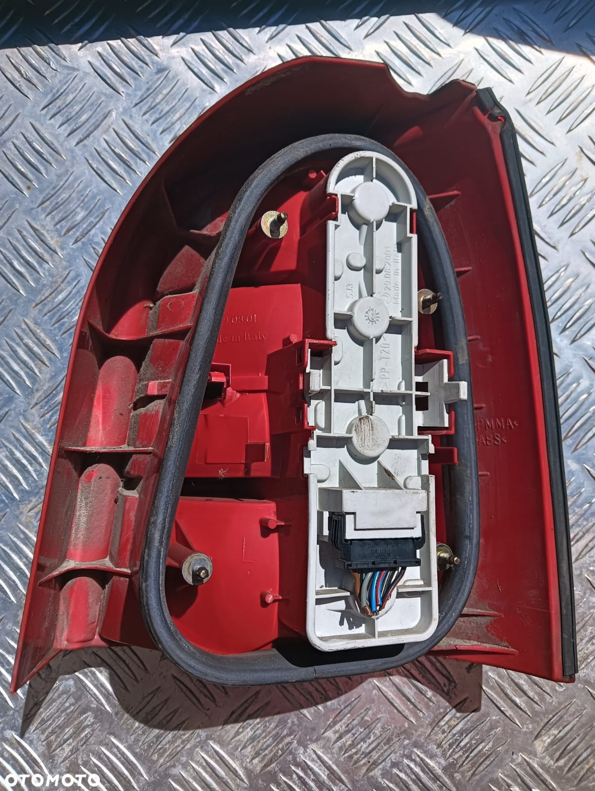 lampa lewy i prawy tył Audi A4 B5 KOMBI - 4