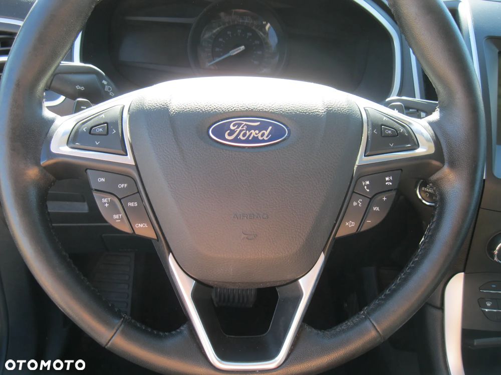 Ford Edge - 17