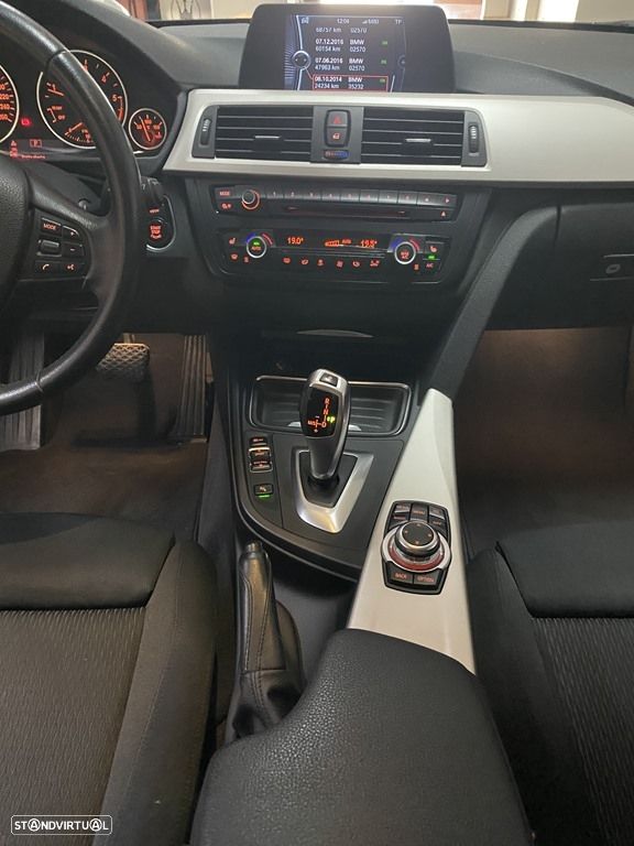 BMW 318 d Auto Exclusive - 13