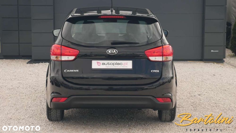Kia Carens - 7