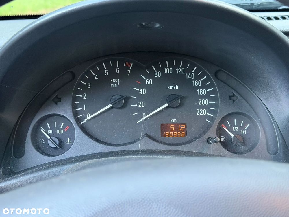 Opel Corsa 1.0 12V NJoy - 12