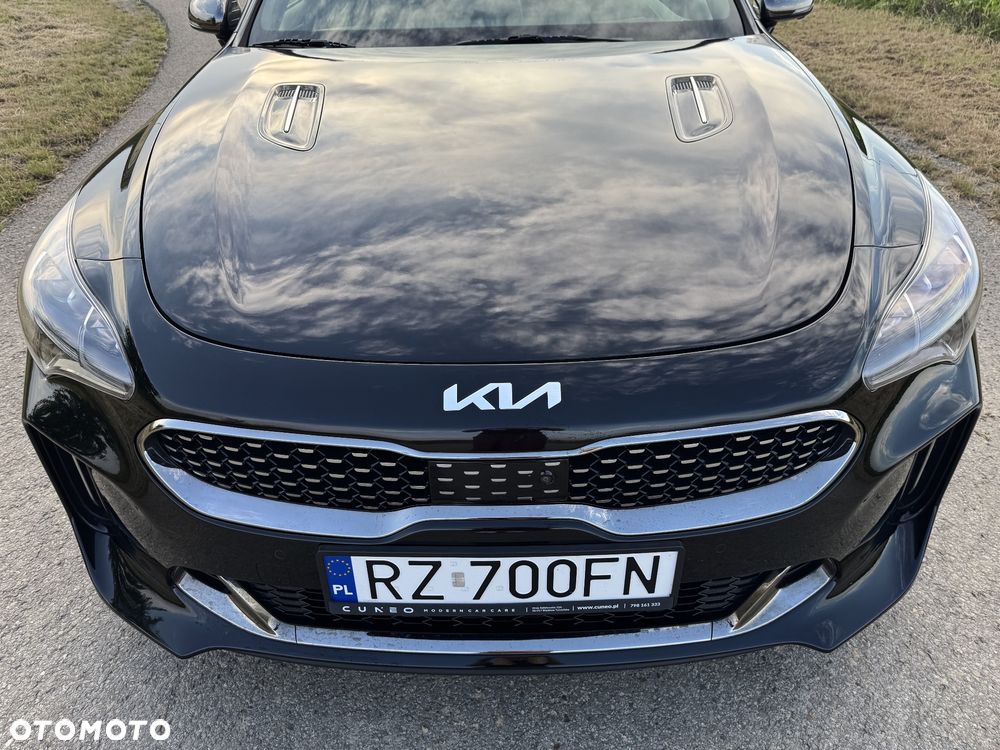 Kia Stinger 3.3 T-GDI V6 GT AWD - 19