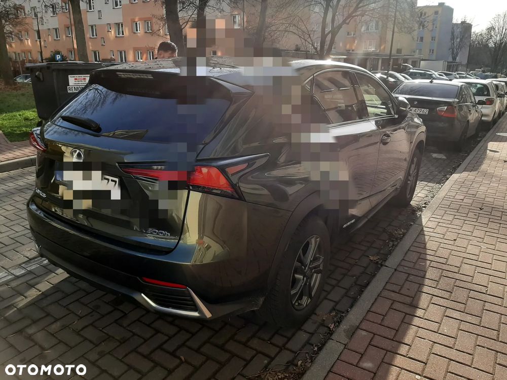 Lexus NX - 4