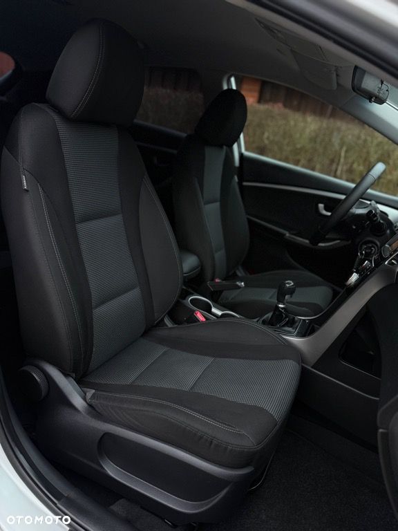 Hyundai i30 1.4 Comfort EU5 - 30