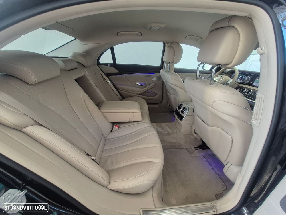 Mercedes-Benz S 560 e Longo - 33
