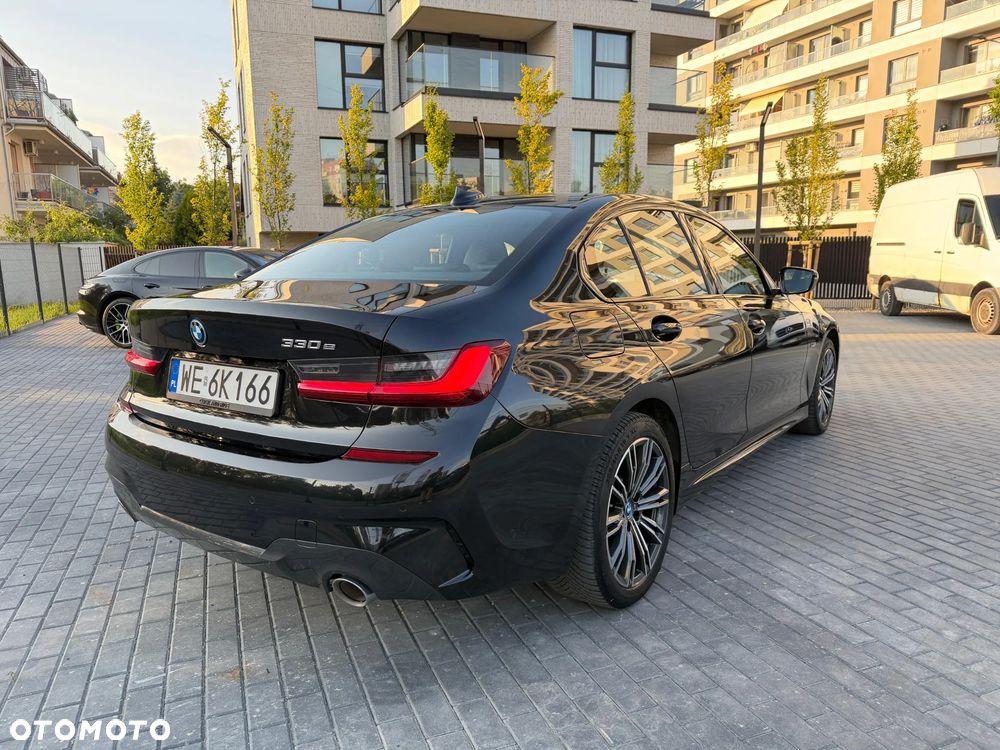 BMW Seria 3 330e M Sport sport - 4