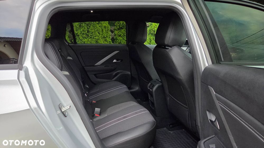 Opel Astra VI 1.2 T GS Line S&S - 15