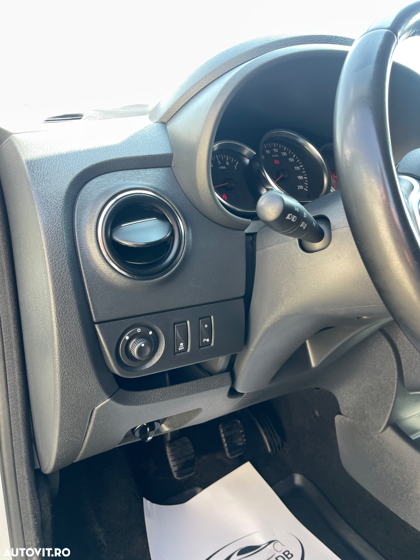 Dacia Lodgy - 32