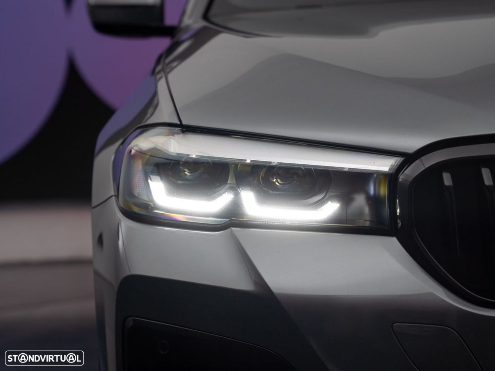 BMW 520 d Pack Desportivo M Auto - 9