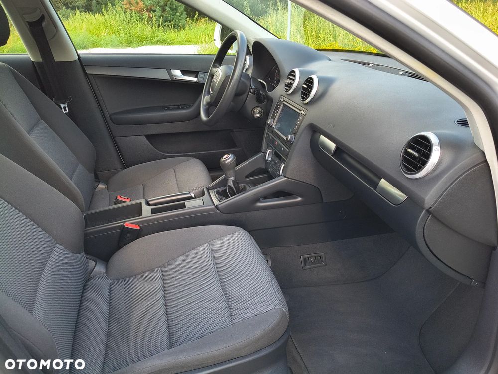 Audi A3 Sportback 1.4 TFSI S Line Sportpaket plus - 26