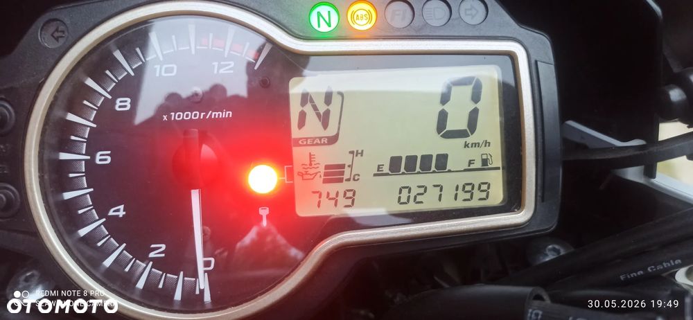 Suzuki GSR - 7