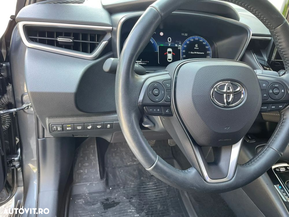 Toyota Corolla - 8