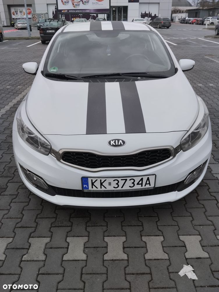 Kia Ceed 1.6 GDI L - 2