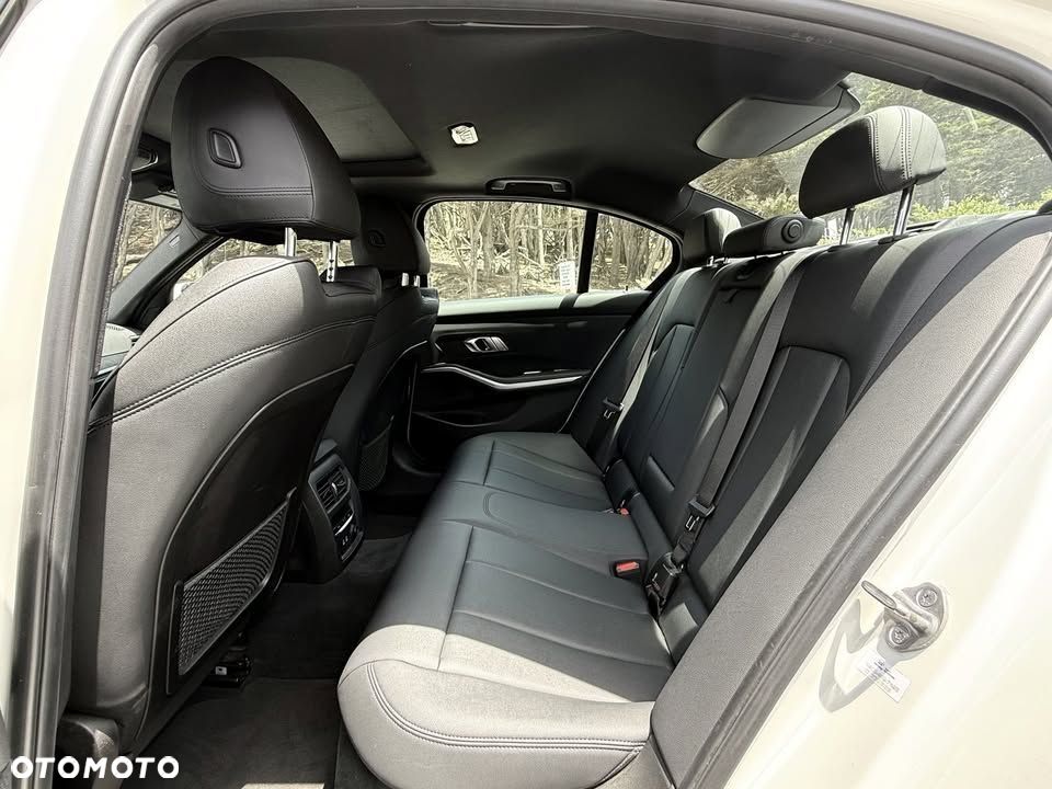 BMW Seria 3 330i GPF M Sport Sport - 15