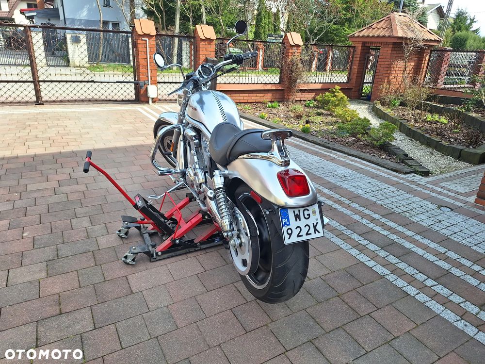 Harley-Davidson V-Rod Street Rod - 5