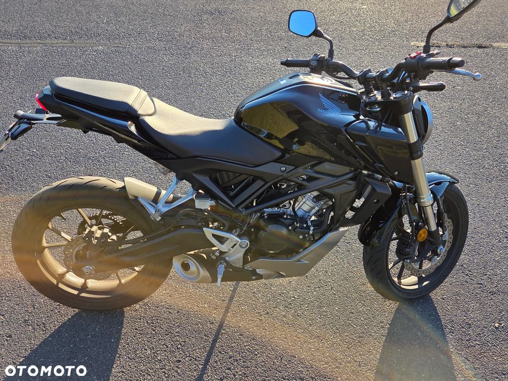 Honda CB - 16