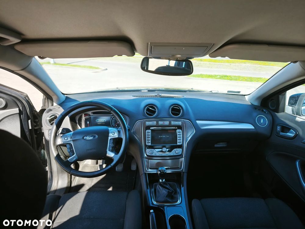 Ford Mondeo 2.0 TDCi Ghia - 6