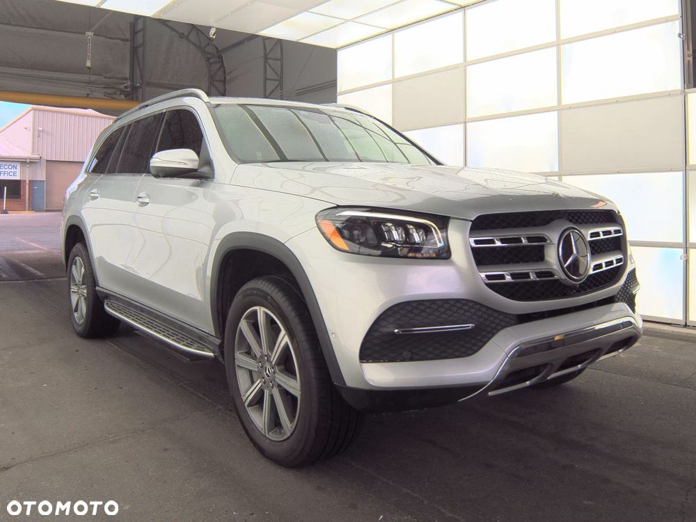 Mercedes-Benz GLS - 2