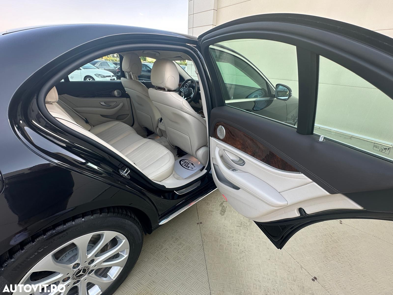 Mercedes-Benz E 220 d 4Matic T 9G-TRONIC Exclusive - 19