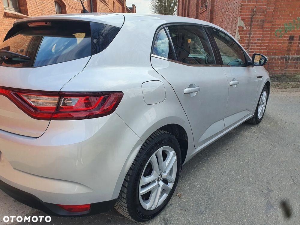 Renault Megane ENERGY TCe 100 INTENS - 4