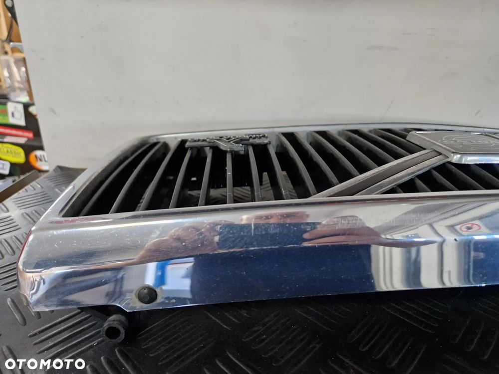 VOLVO 740 GRILL ATRAPA CHŁODNICY - 6