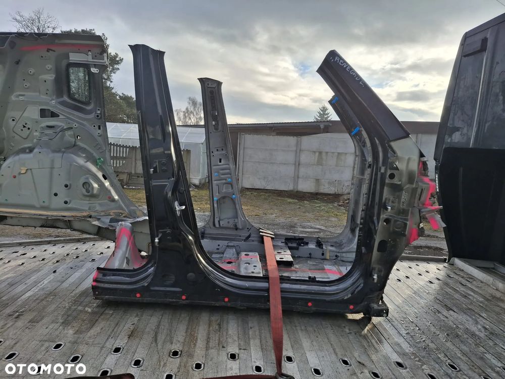 JEEP RENEGADE SŁUPEK PRZÓD PRAWY PRÓG - 1