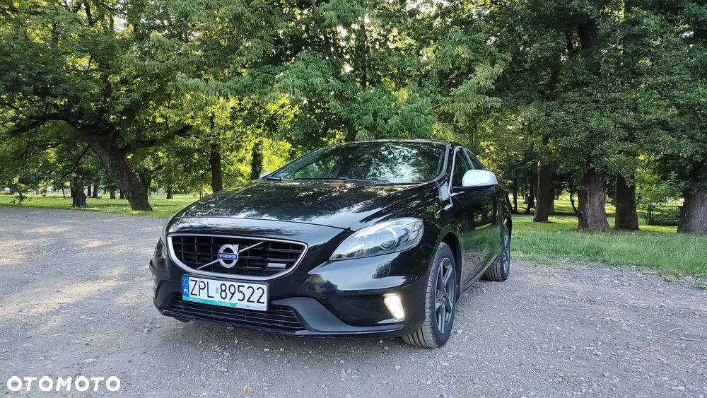 Volvo V40 D4 Drive-E R-Design Momentum - 2