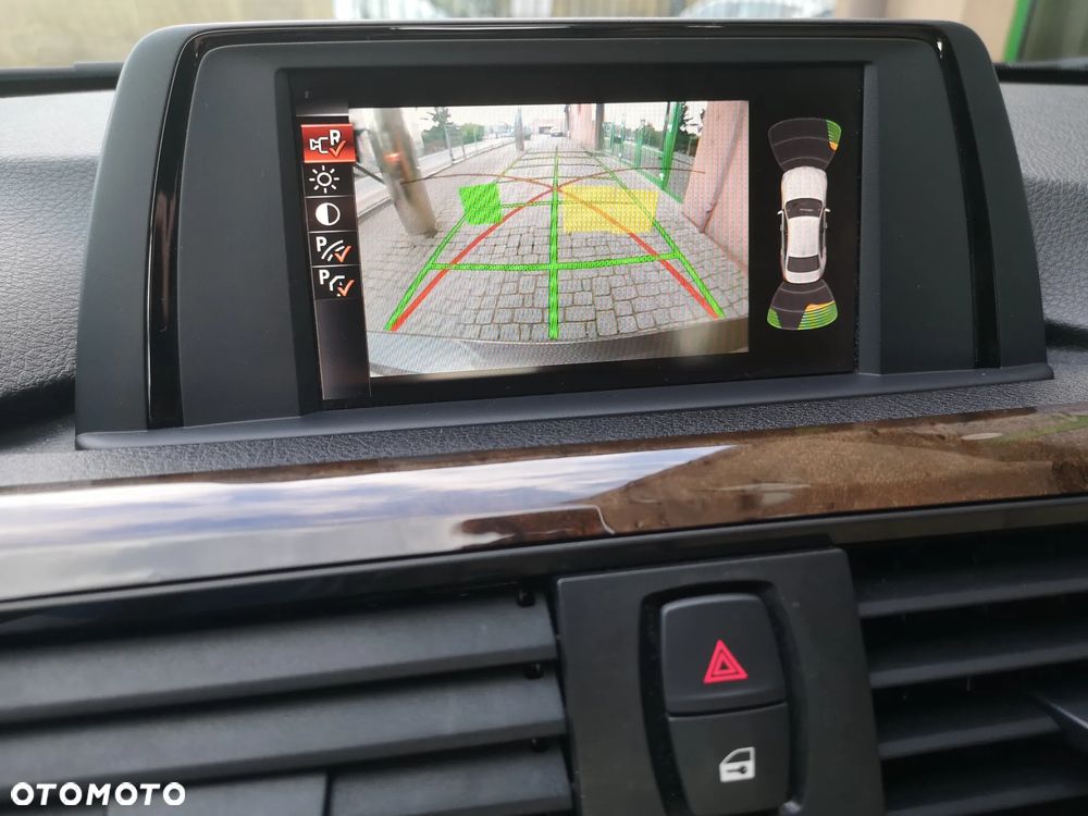 BMW Seria 3 320i Luxury Line - 19