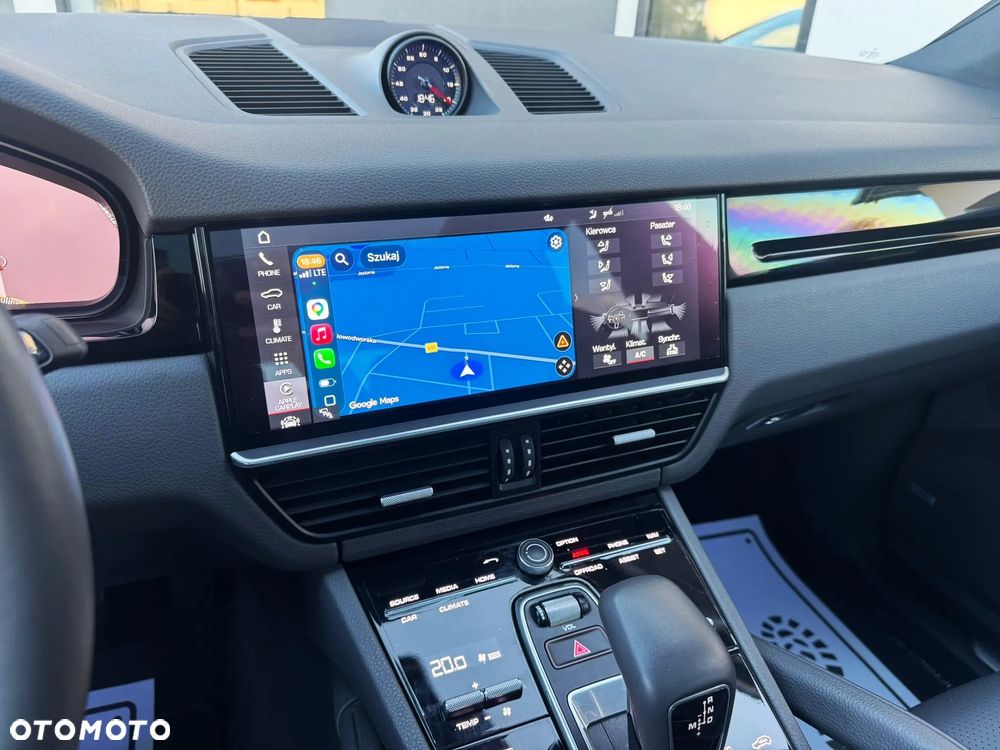 Porsche Cayenne Platinum Edition - 14