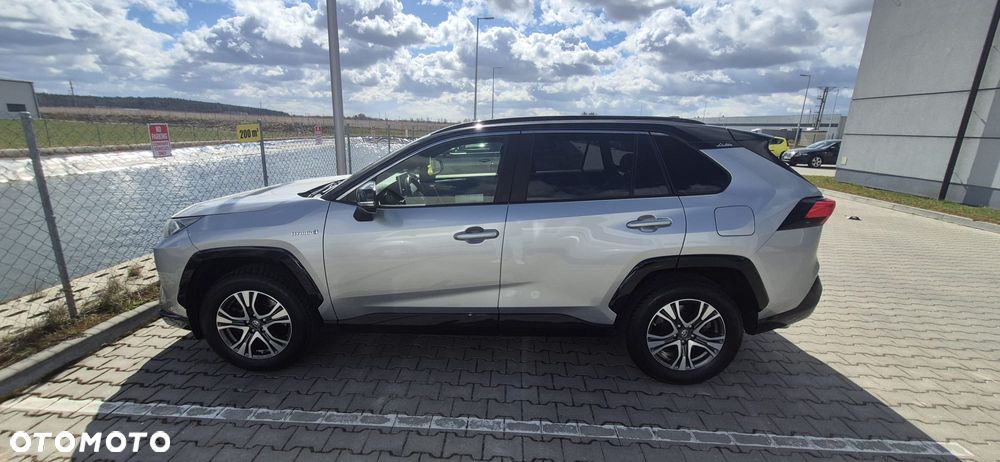 Toyota RAV4 Hybrid Selection 4x2 - 6