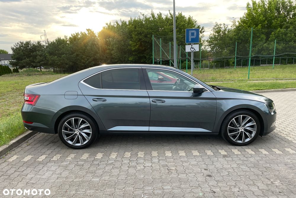 Skoda Superb 1.8 TSI Style DSG - 6
