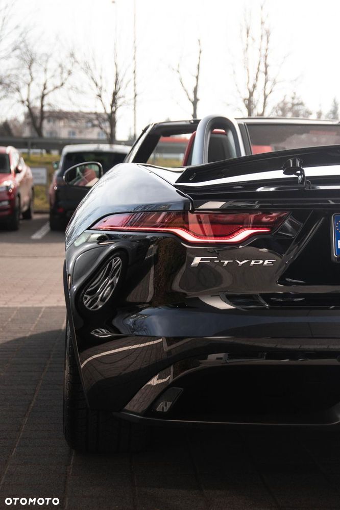 Jaguar F-Type 2.0 Turbo First Edition - 40