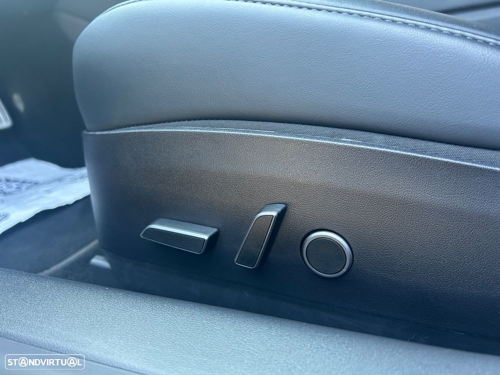 Tesla Model 3 Performance Dual Motor AWD - 29