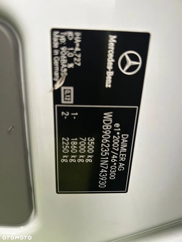Mercedes-Benz Sprinter - 17