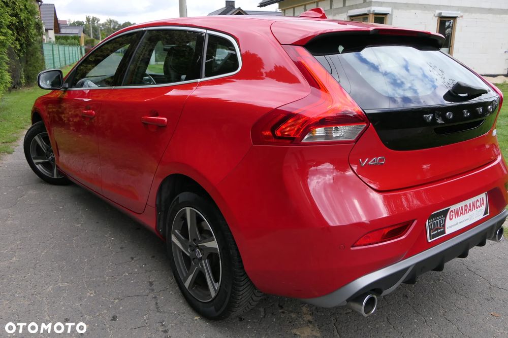Volvo V40 D2 Drive-E R-Design Momentum - 10