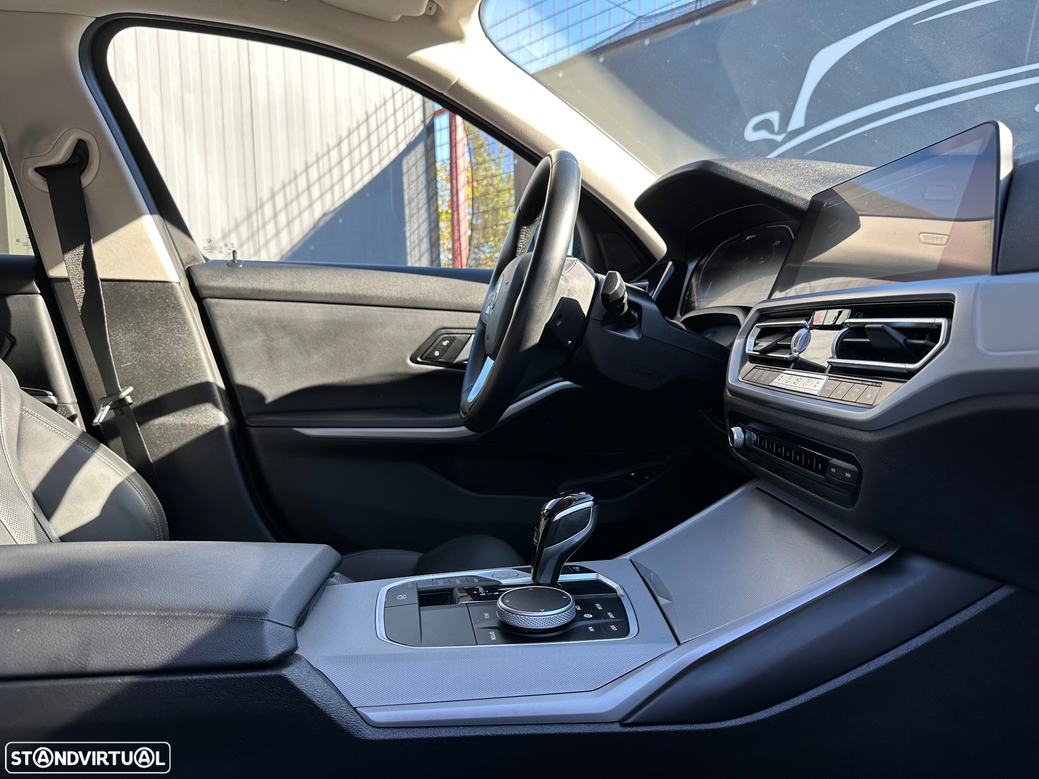 BMW 330 e Touring Aut. Advantage - 9