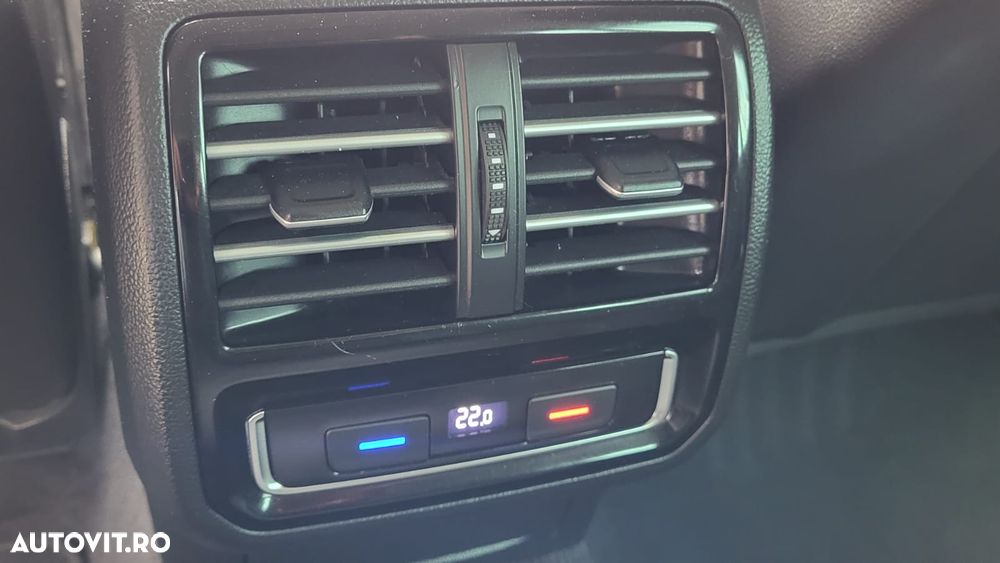 Volkswagen Passat - 9