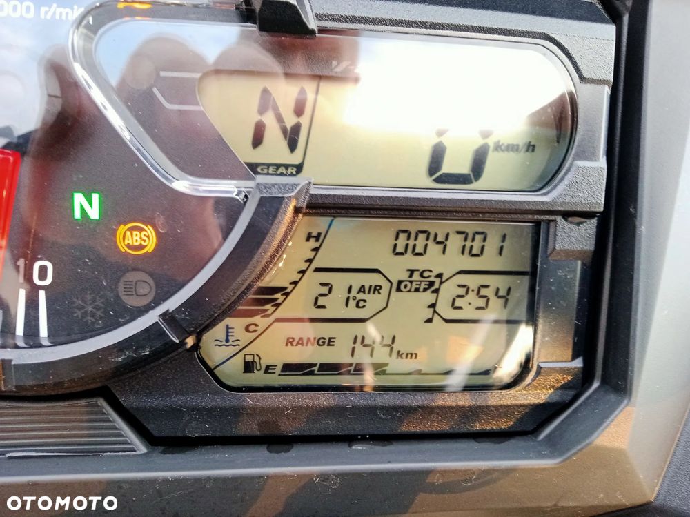 Suzuki DL - 13