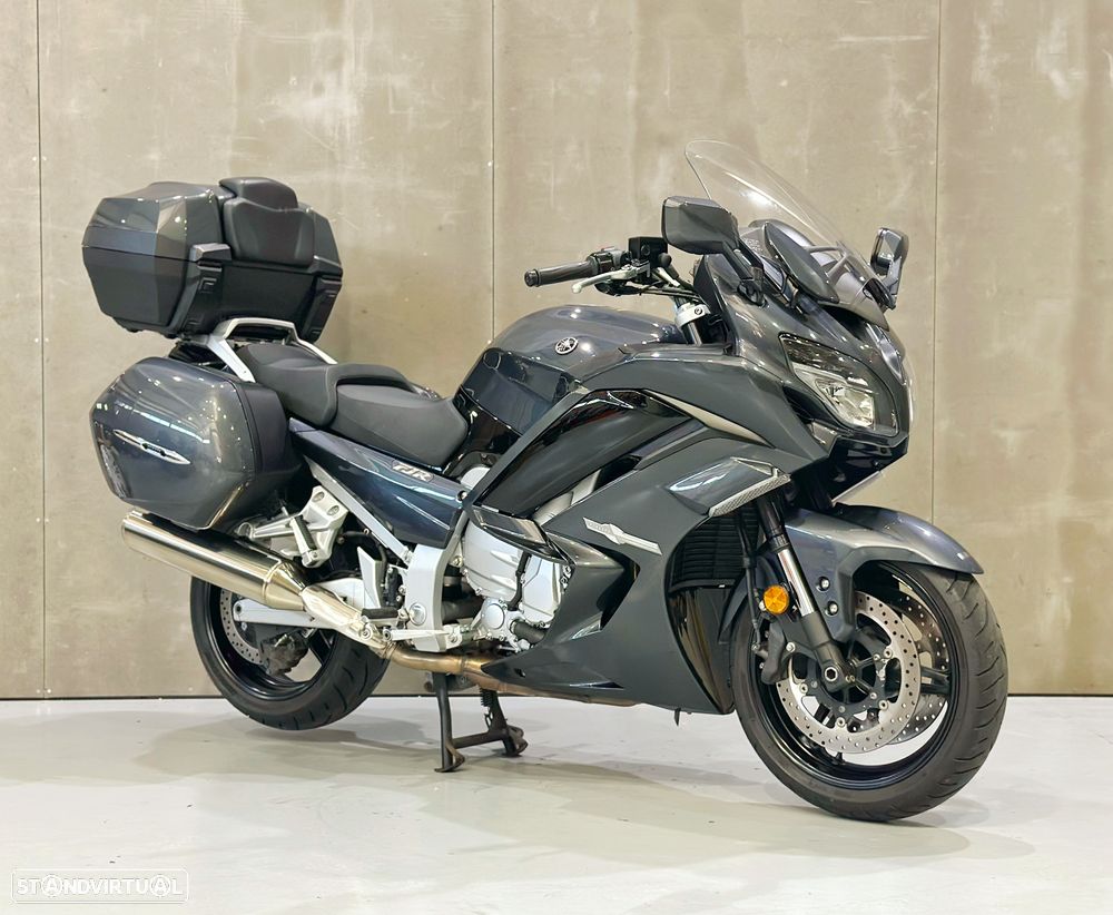 Yamaha FJR 1300 - 8