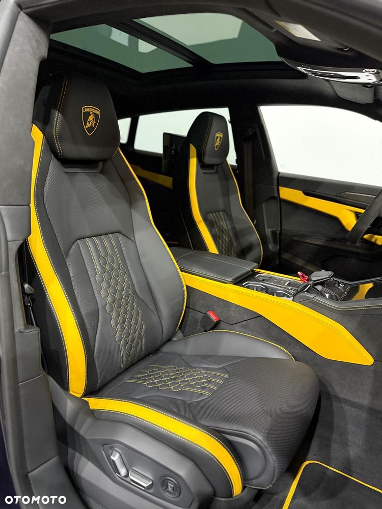 Lamborghini Urus - 37
