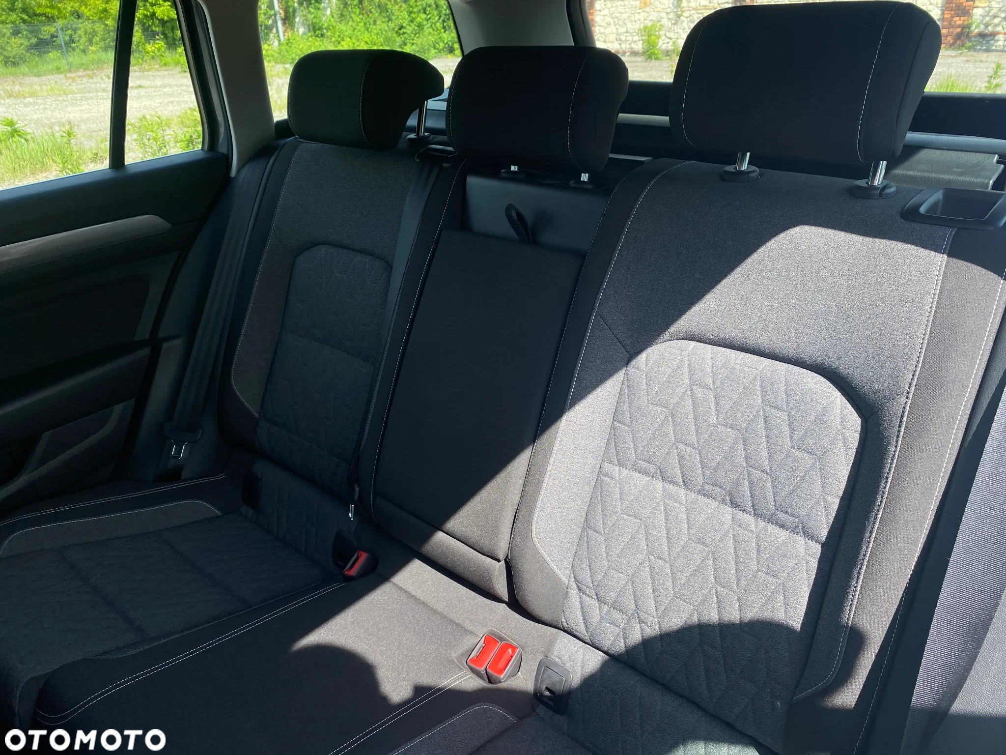 Volkswagen Passat 1.5 TSI EVO Business - 9