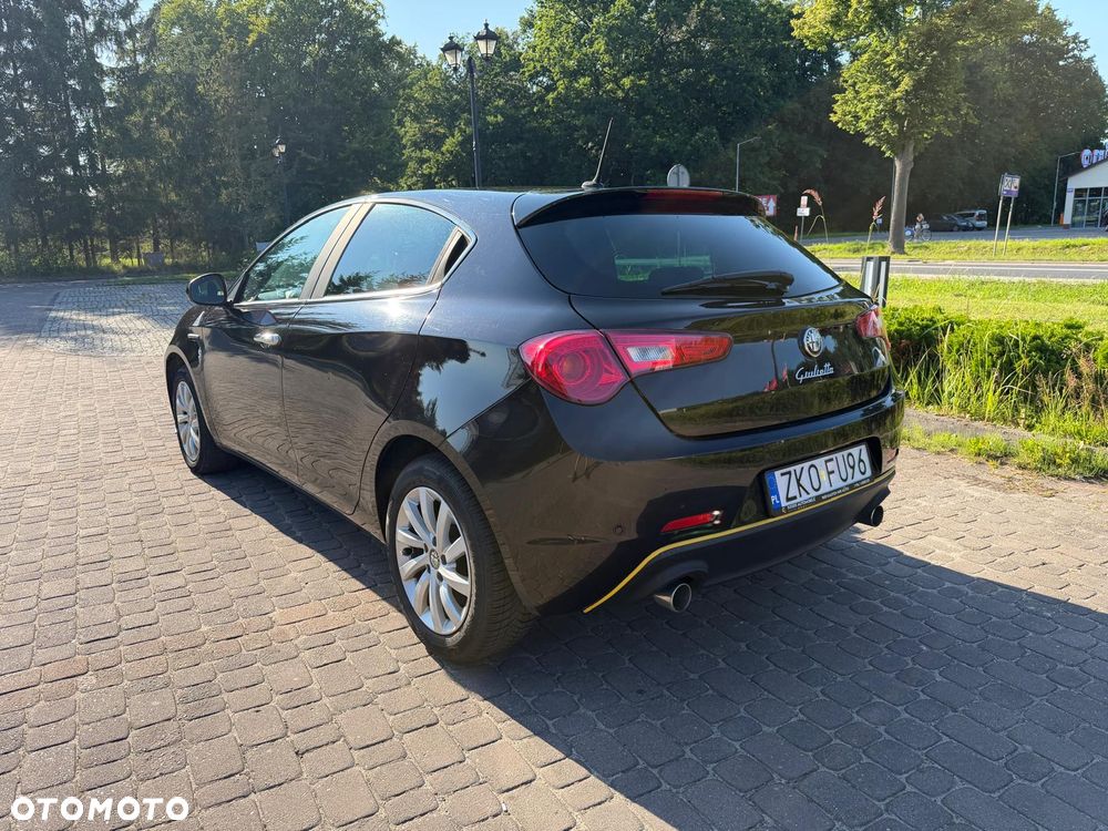 Alfa Romeo Giulietta 2.0 JTDM Exclusive TCT - 16