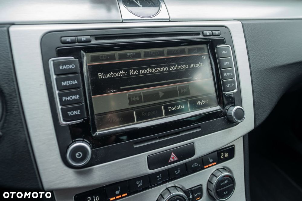 Volkswagen Passat 2.0 TDI Highline DSG - 18