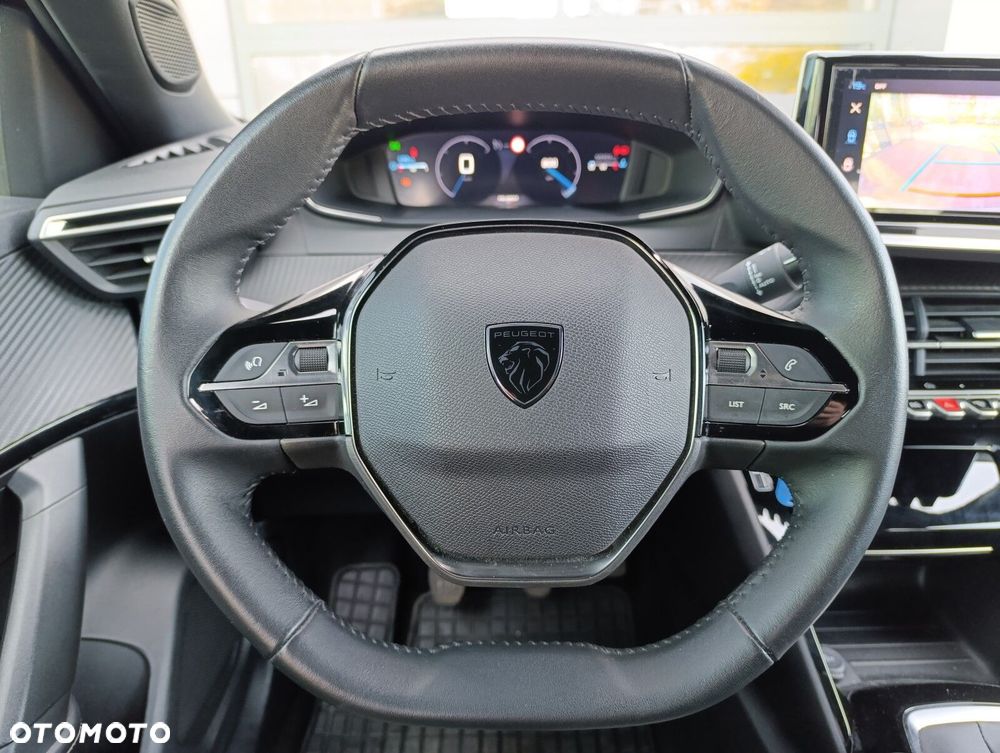 Peugeot 2008 PureTech 100 Allure S&S BVM6 - 21