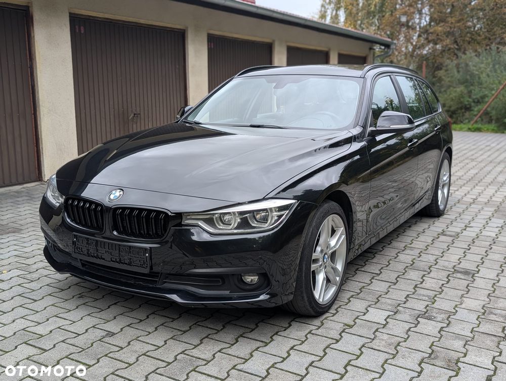 BMW Seria 3 318d Touring Luxury Line - 15