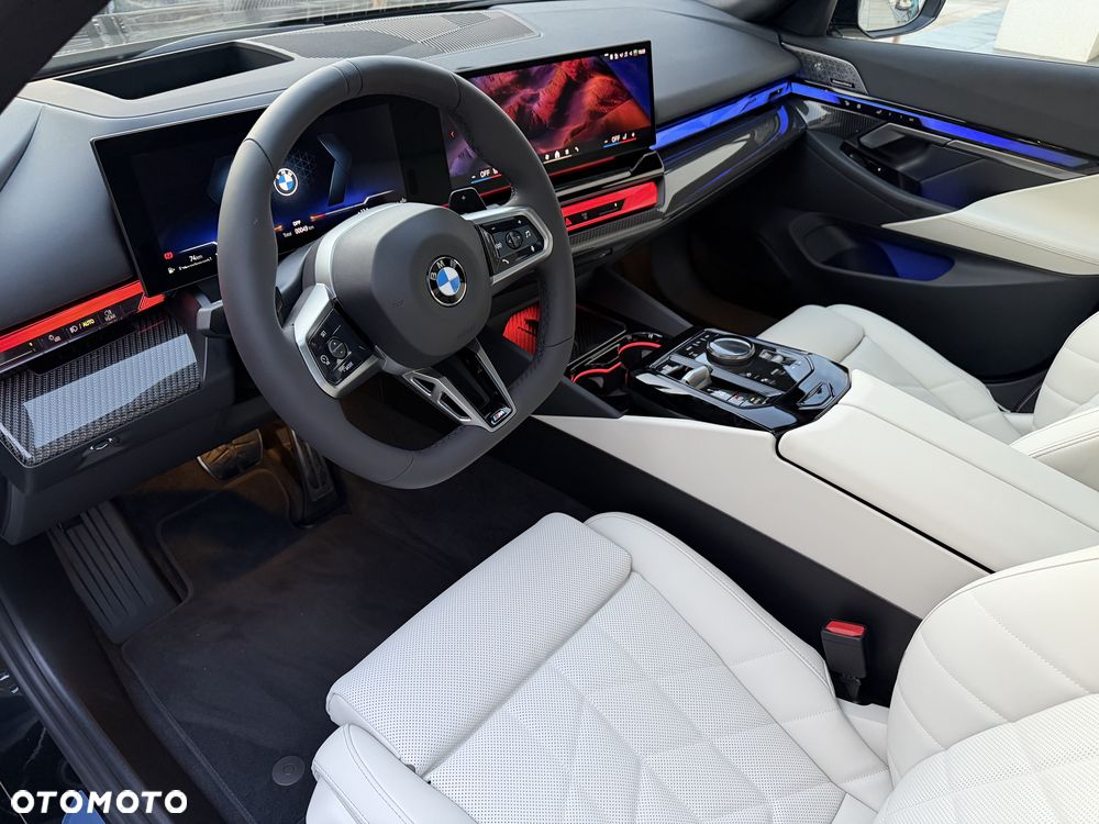 BMW Seria 5 520i mHEV - 3