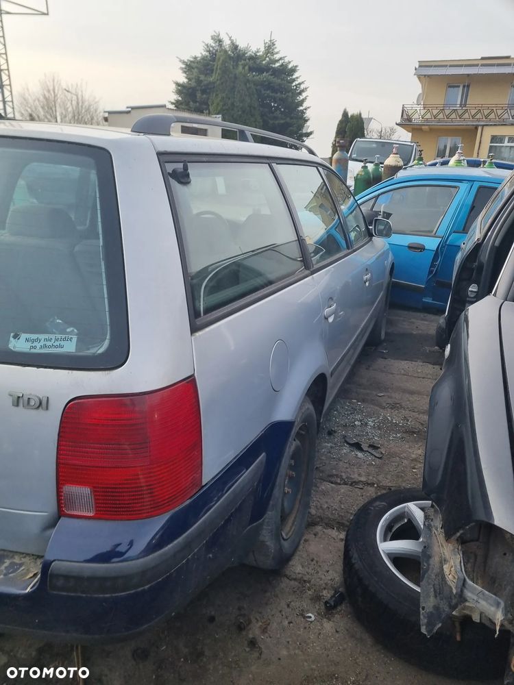 Vw passat b5 przedlift kombi LB7Z 1.9 tdi 115km ATJ skrzynia ELN na czesci - 2