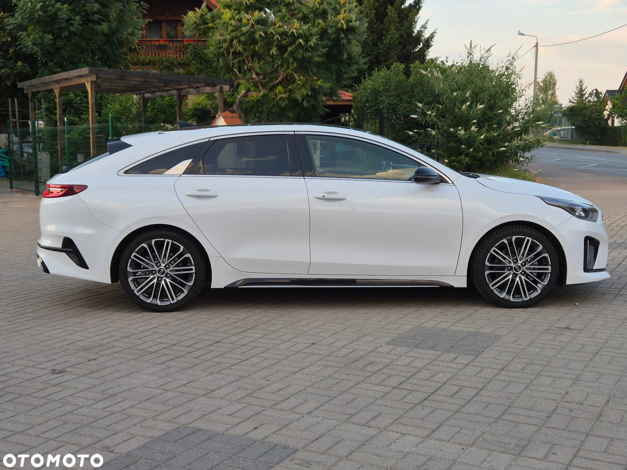 Kia ProCeed 1.5 T-GDI GT Line DCT - 12